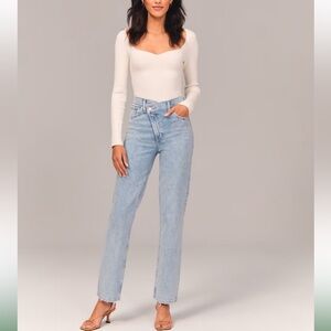abercrombie and fitch 90s ultra high rise Criss-Cross Waistband jeans